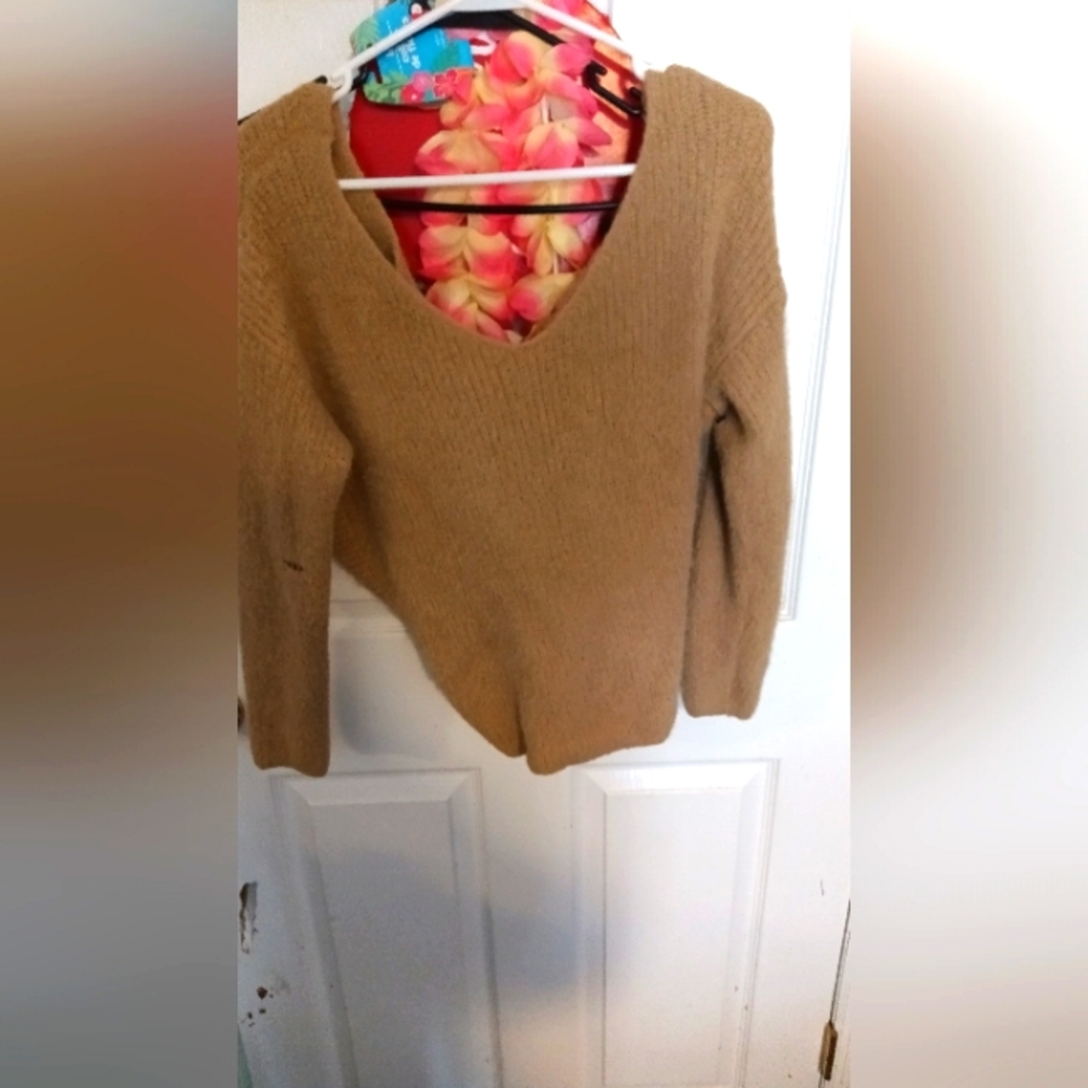 Brown top